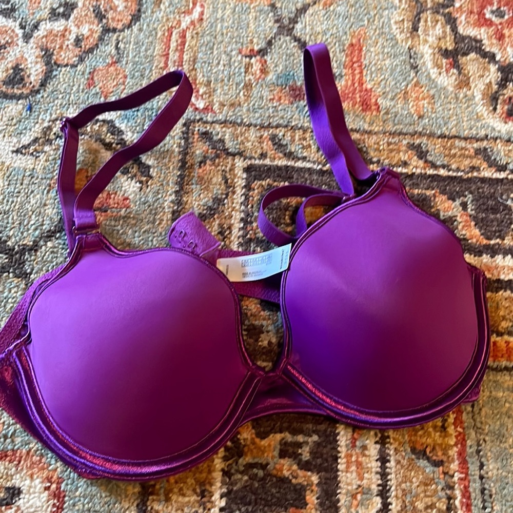 Beautiful brand new women/junior bra